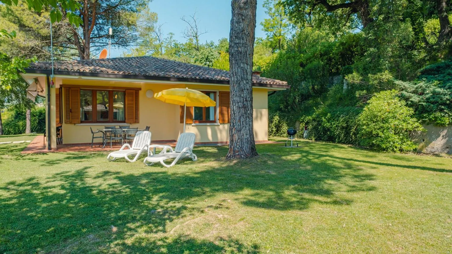 Apartment Ferienwohnung Casa Adriana Costermano