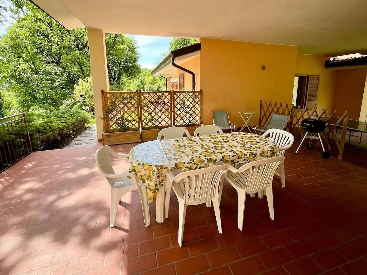 Apartment Ferienwohnung Casa Adriana Costermano